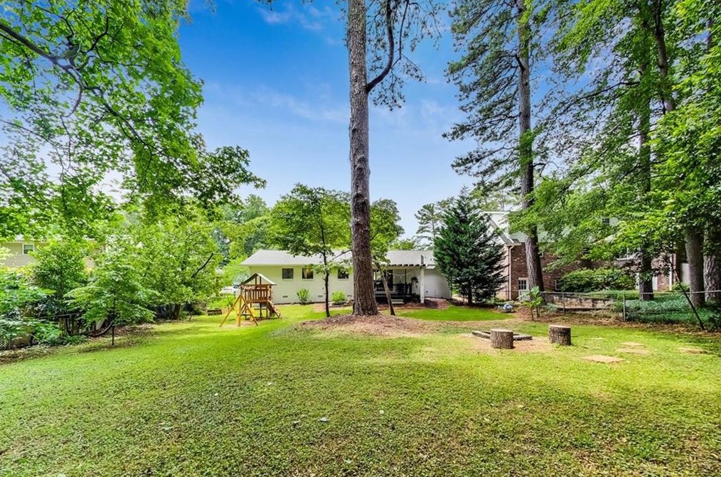 1351 Faraday Pl, Decatur GA  30033-3106 exterior