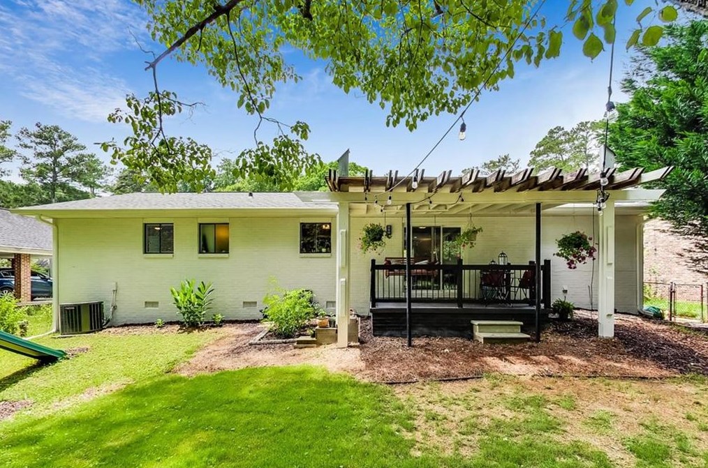 1351 Faraday Pl, Decatur GA  30033-3106 exterior