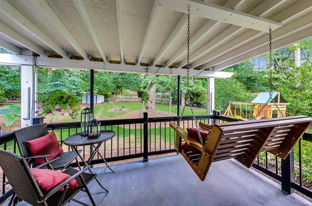 1351 Faraday Pl, Decatur GA  30033-3106 exterior