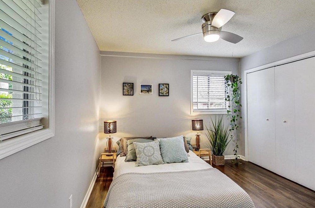 1351 Faraday Pl, Decatur GA  30033-3106 exterior