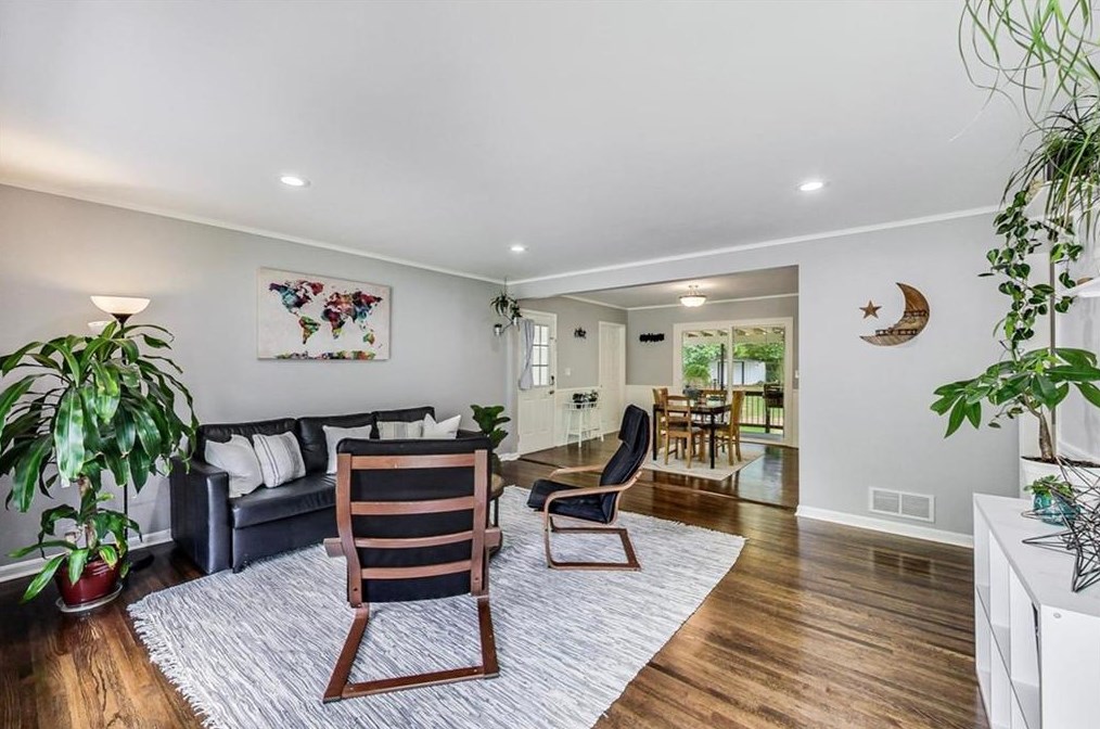 1351 Faraday Pl, Decatur GA  30033-3106 exterior