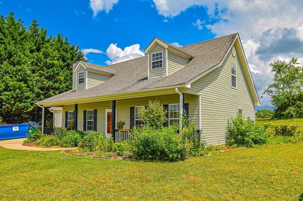 304 N Mize Rd, Mount Airy, GA 30563