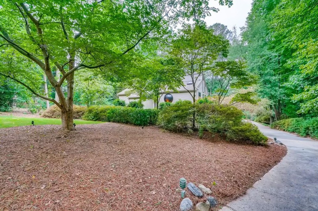 4012 Spalding Holw, Norcross, GA 30092-1955