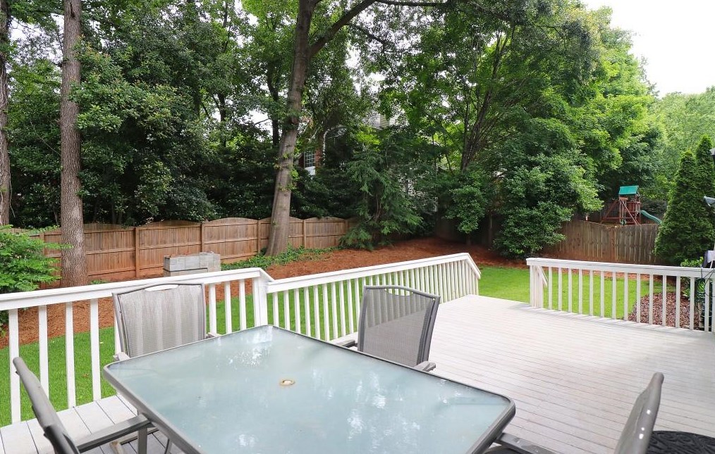 1132 Oakbrook Way, Atlanta GA  30319-4555 exterior