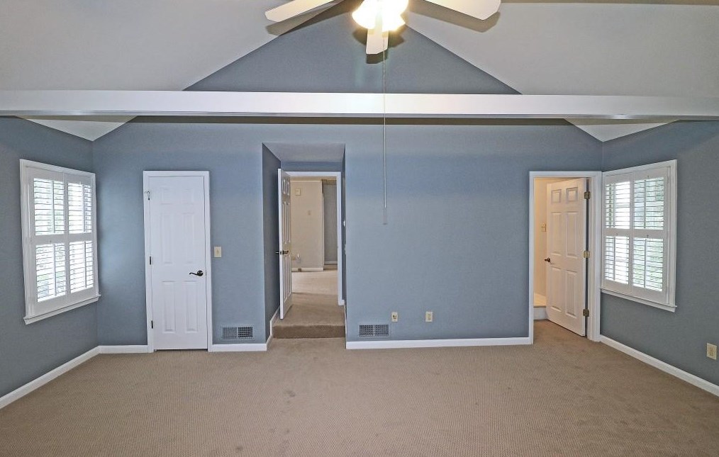 1132 Oakbrook Way, Atlanta GA  30319-4555 exterior