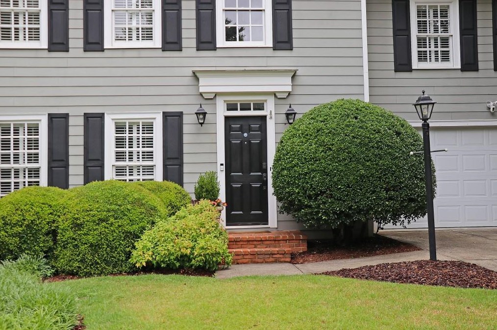 1132 Oakbrook Way, Atlanta, GA 30319-4555