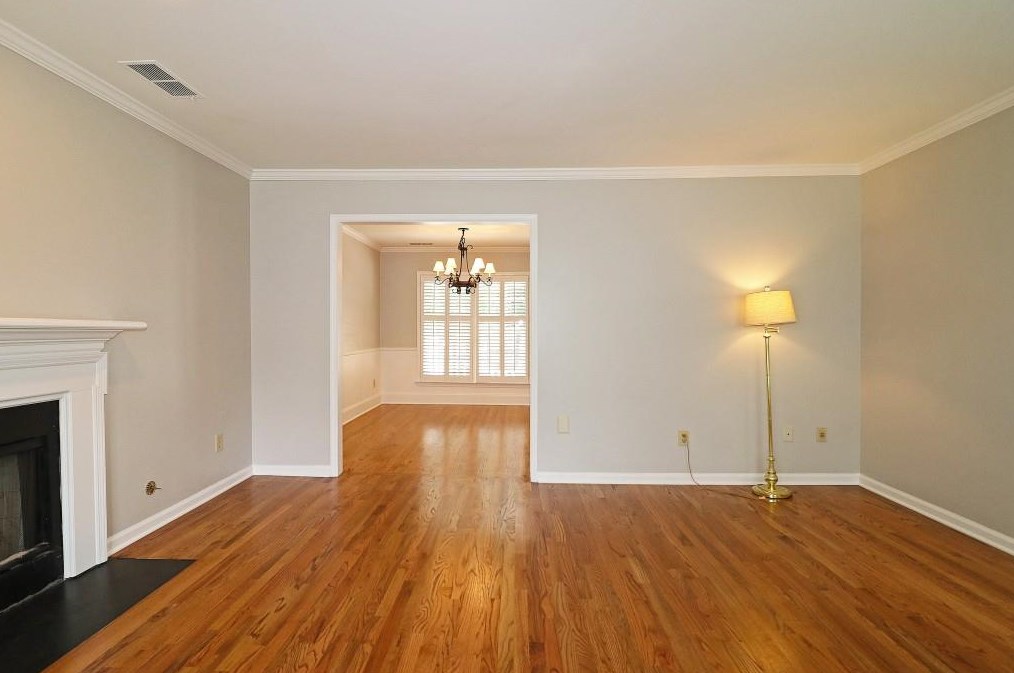 1132 Oakbrook Way, Atlanta GA  30319-4555 exterior