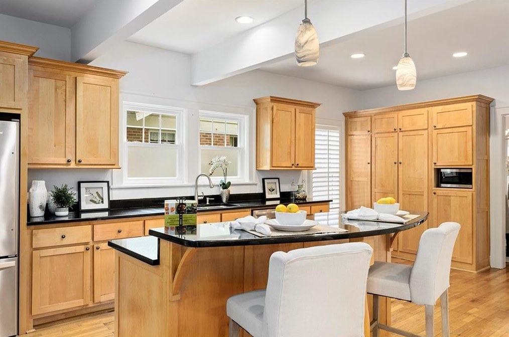 142 Superior Ave, Decatur GA  30030-1813 exterior