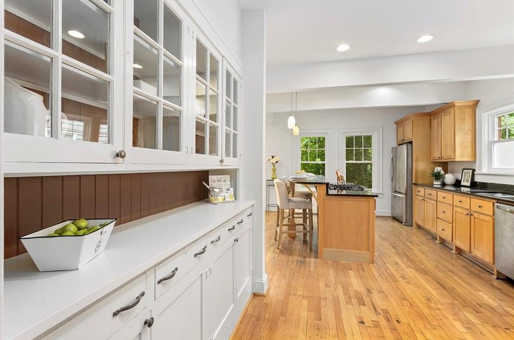 142 Superior Ave, Decatur GA  30030-1813 exterior