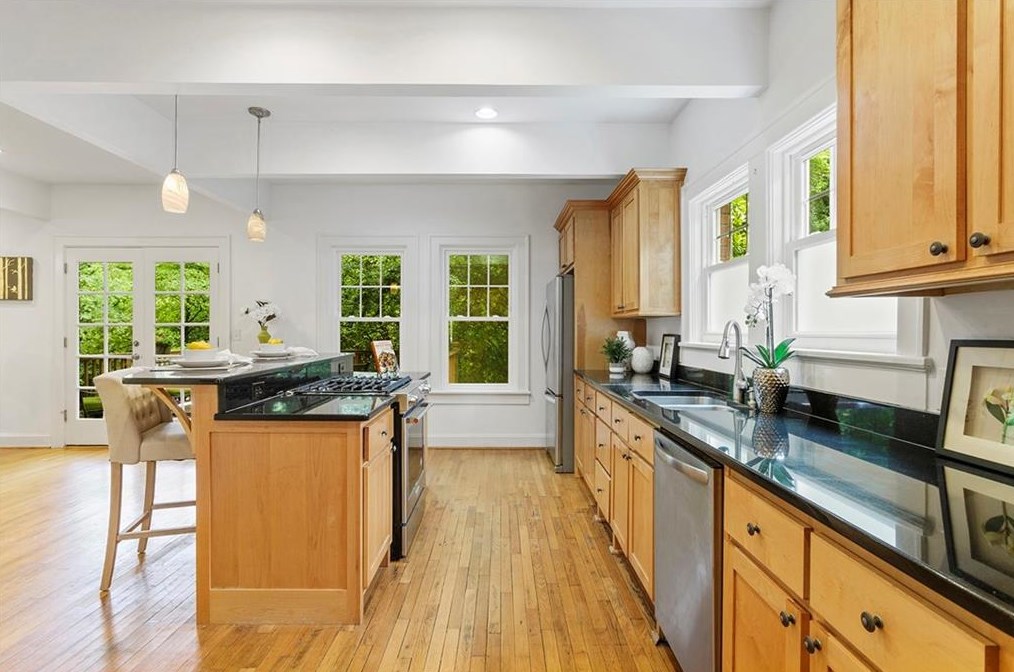 142 Superior Ave, Decatur GA  30030-1813 exterior