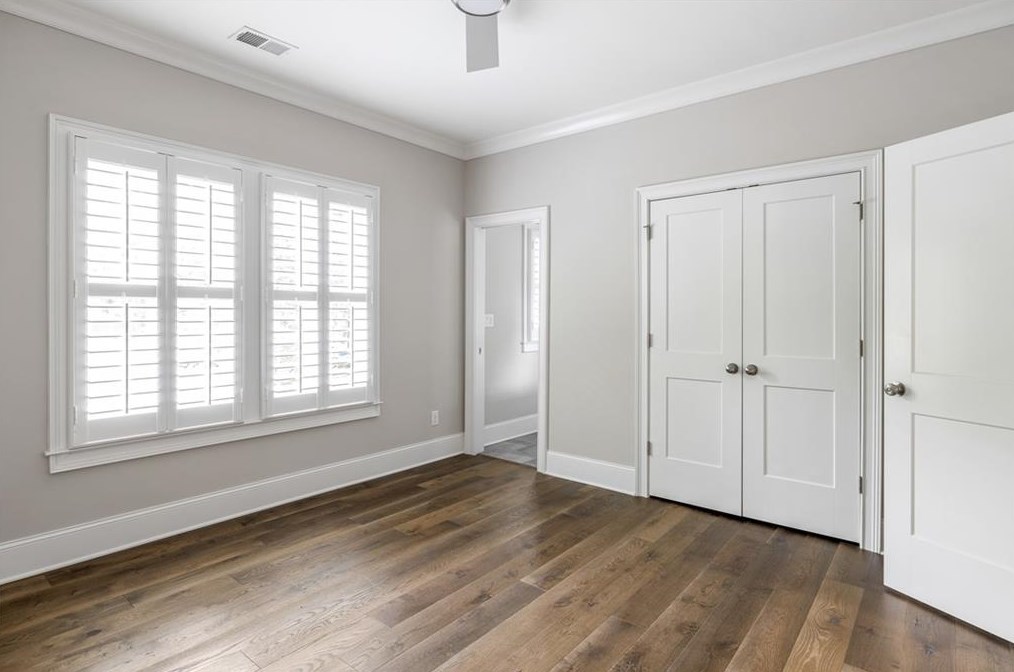 1189 Oldfield Rd, Decatur GA  30030-4542 exterior