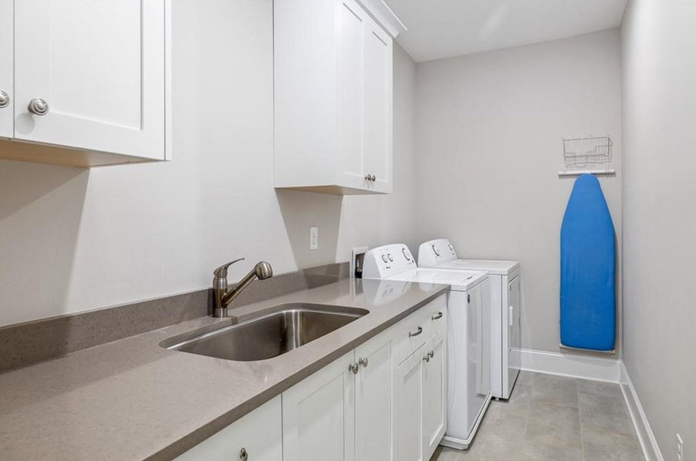 1189 Oldfield Rd, Decatur GA  30030-4542 exterior