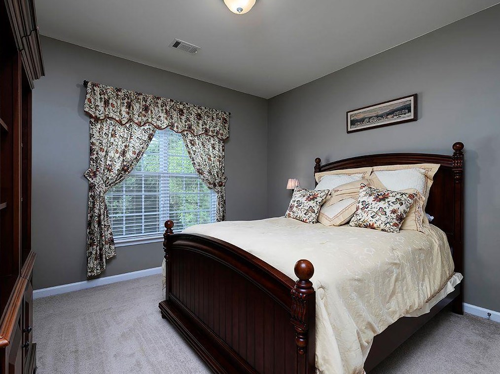 4635 Prater Way, Smyrna GA  30080-9260 exterior