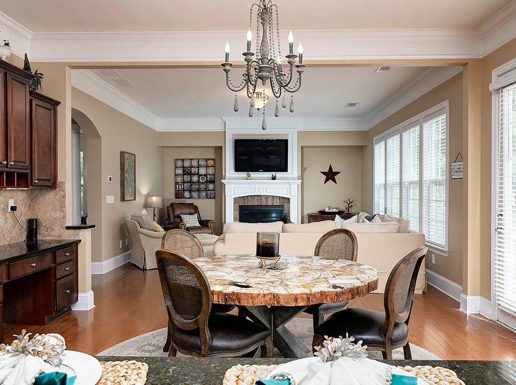 4635 Prater Way, Smyrna GA  30080-9260 exterior