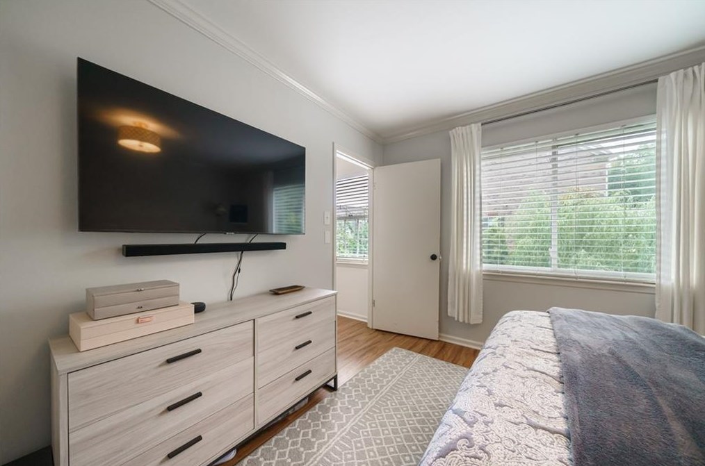 1563 Park Creek Ln, Atlanta GA  30319-2147 exterior