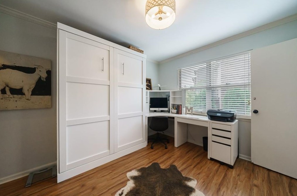1563 Park Creek Ln, Atlanta GA  30319-2147 exterior