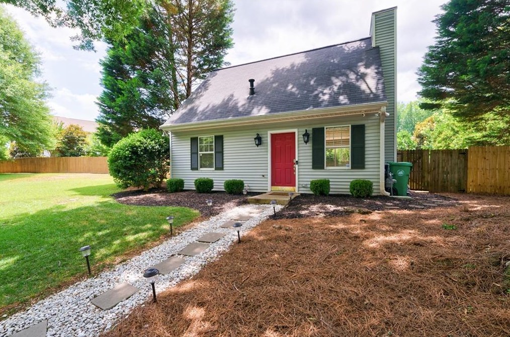 1563 Park Creek Ln, Atlanta GA  30319-2147 exterior