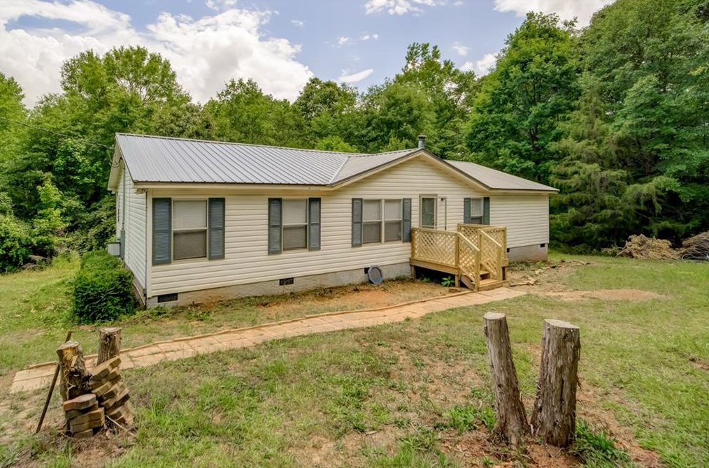 180 Thomas Ferry Rd, Jackson, GA 30233