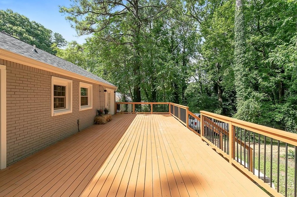 1916 Willa Way, Decatur GA  30032-4272 exterior