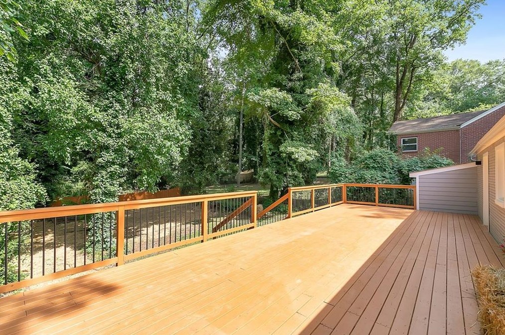 1916 Willa Way, Decatur GA  30032-4272 exterior