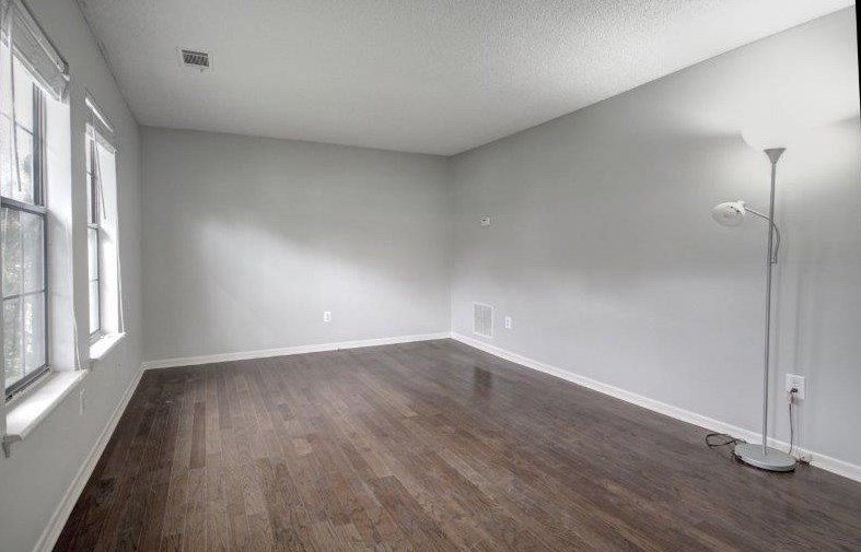 4010 Laurie Jo Dr Sw, Marietta, GA 30008