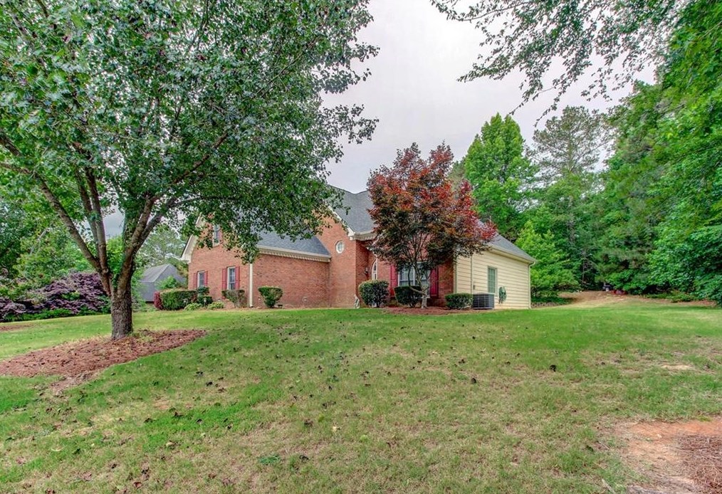 140 River Birch Dr, Oxford, GA 30054