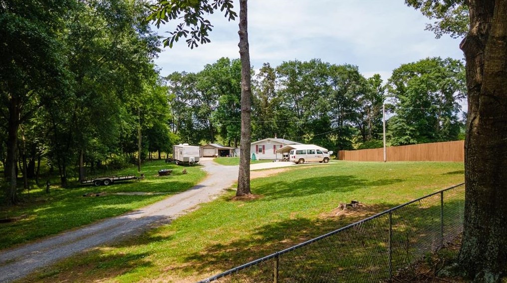 256 Brackett Rd Ne, Resaca, GA 30735