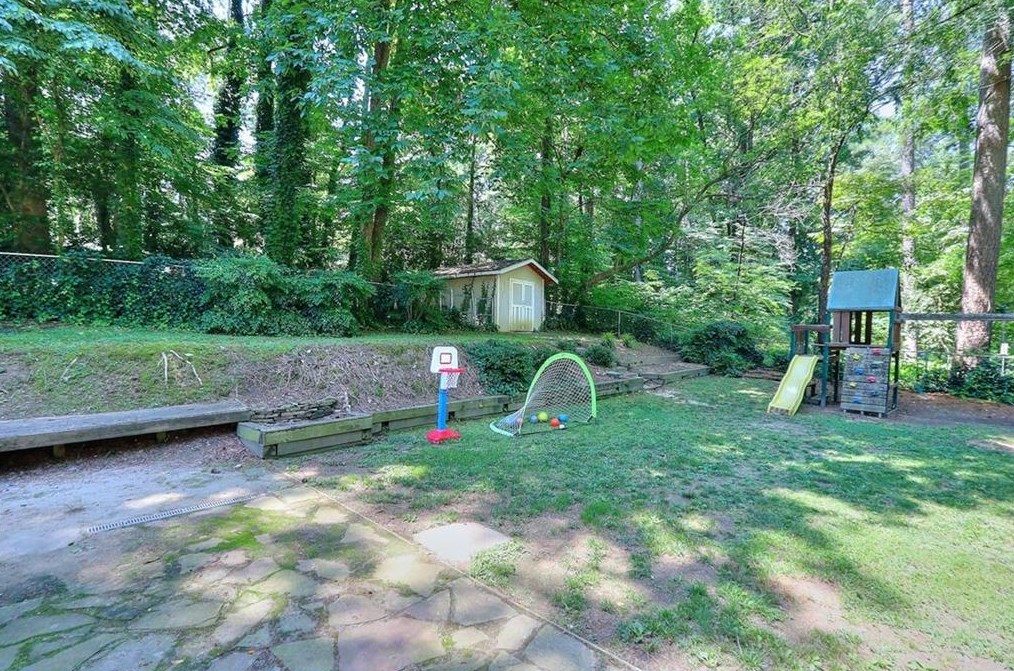 2995 Sylvan Ramble Rd, Atlanta GA  30345-2159 exterior