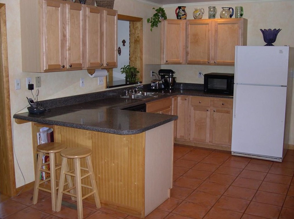 244 Forest Glen Cir, Avondale Est GA  30002-1204 exterior