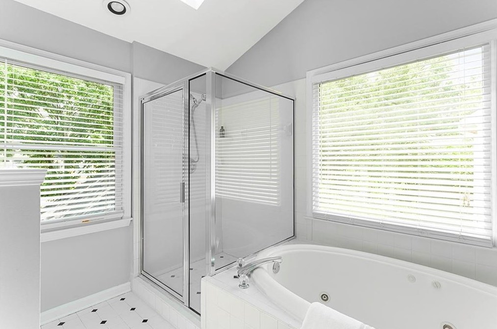 120 Hibernia Ave, Decatur GA  30030-2947 exterior