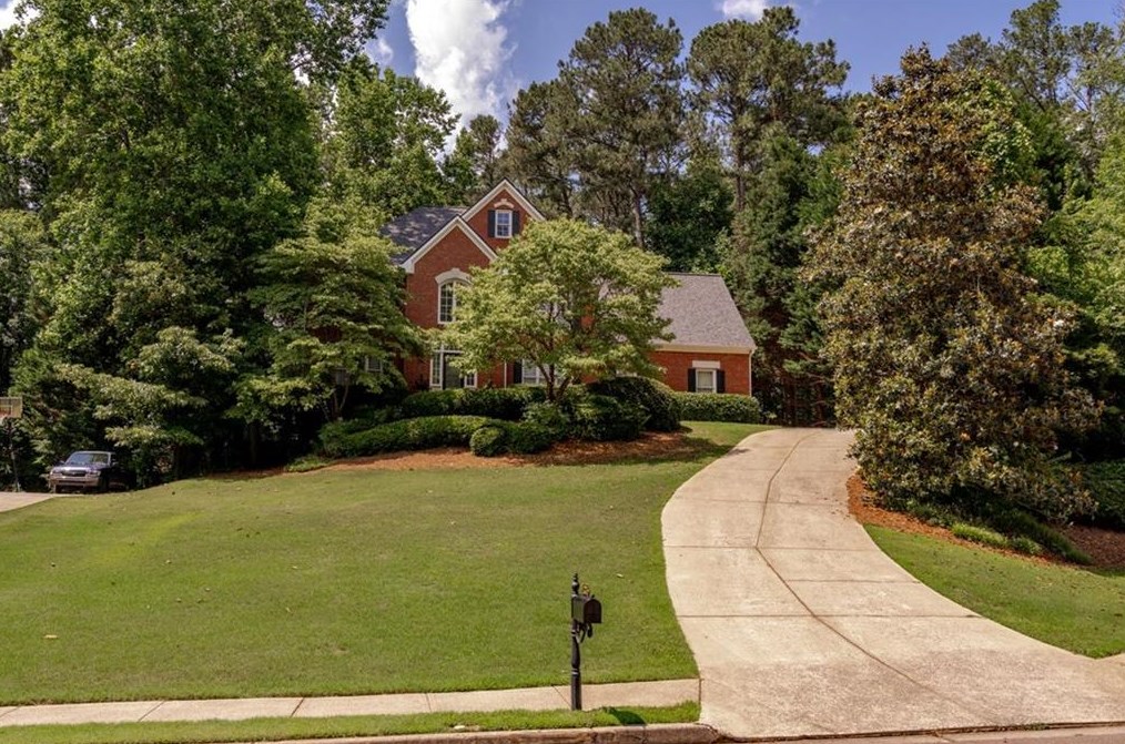 335 Thorndale Ct, Roswell, GA 30075-6609