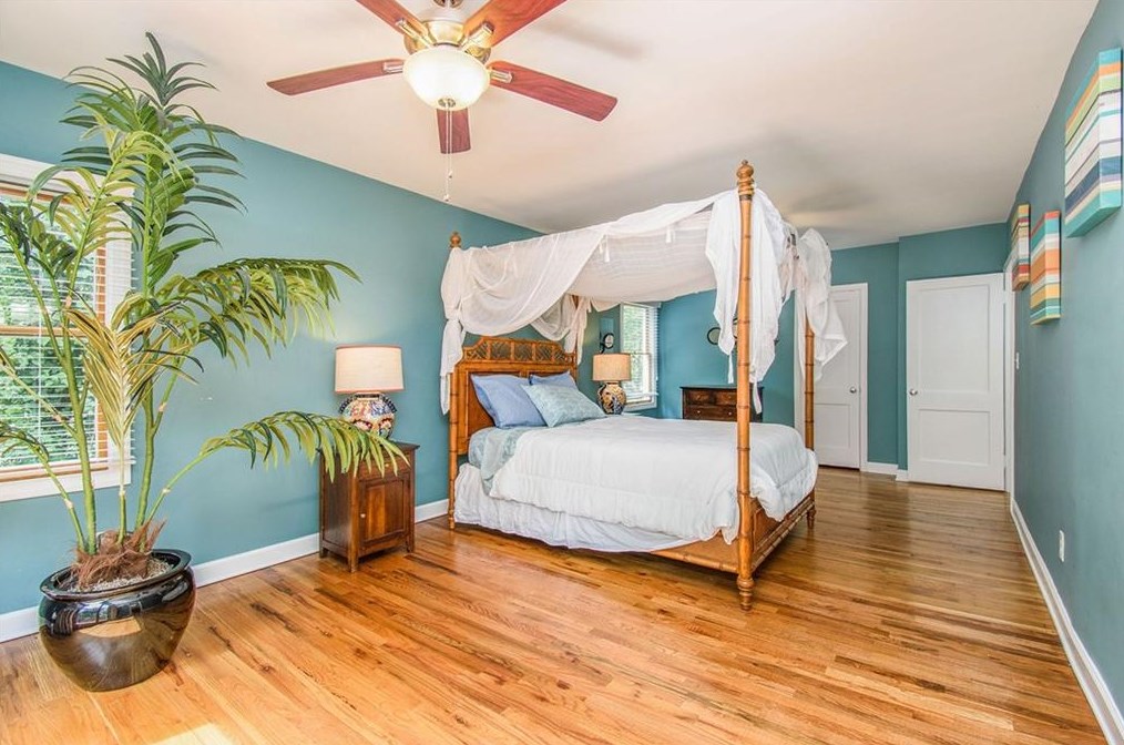 1430 Catherine St, Decatur GA  30030-4505 exterior