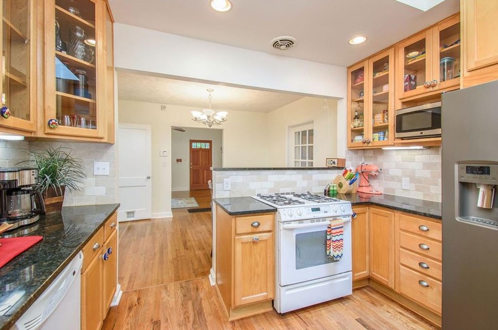 1430 Catherine St, Decatur GA  30030-4505 exterior