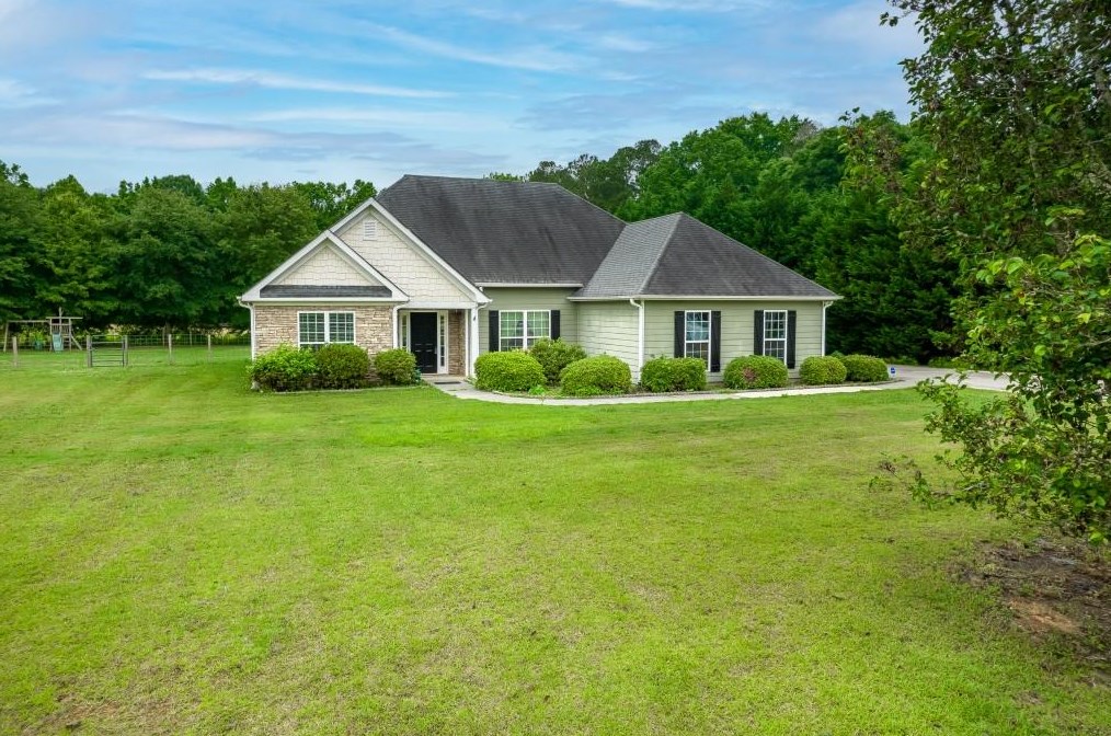 89 Pleasant Hill Church Rd, Winder, GA 30680-4257