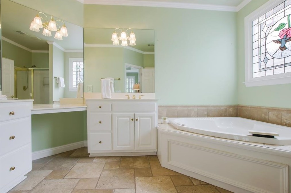 2093 Stephens Walk, Atlanta GA  30338-4455 exterior