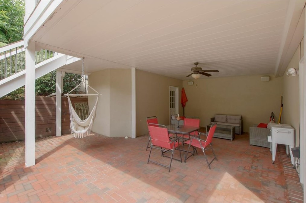 2093 Stephens Walk, Atlanta GA  30338-4455 exterior