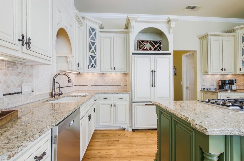 2093 Stephens Walk, Atlanta GA  30338-4455 exterior