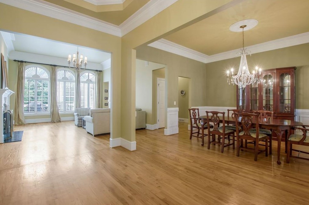 2093 Stephens Walk, Atlanta GA  30338-4455 exterior