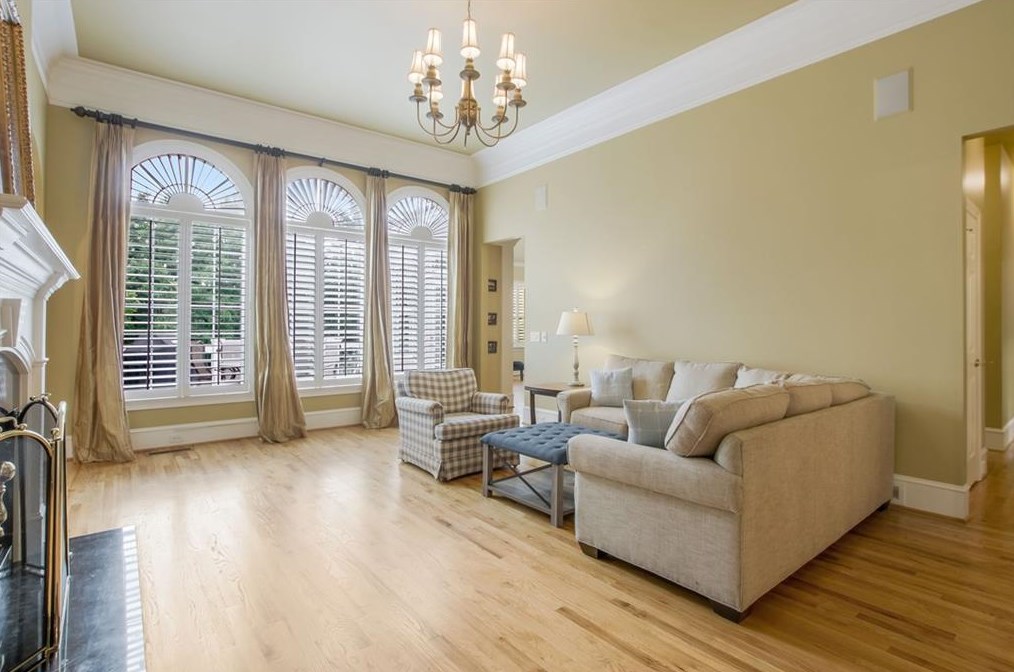 2093 Stephens Walk, Atlanta GA  30338-4455 exterior