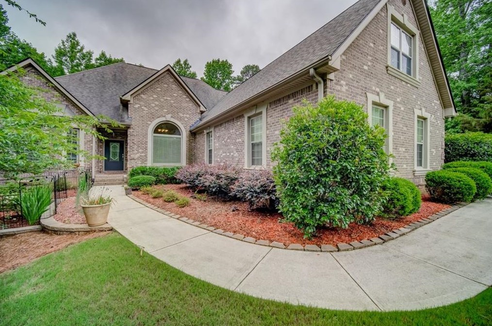 45 Highlands Forest Ln, Oxford, GA 30054
