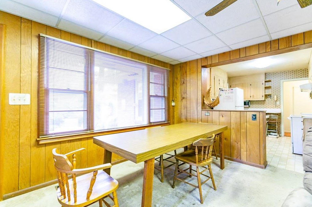 829 Whelchel Dr, Decatur GA  30033-4825 exterior