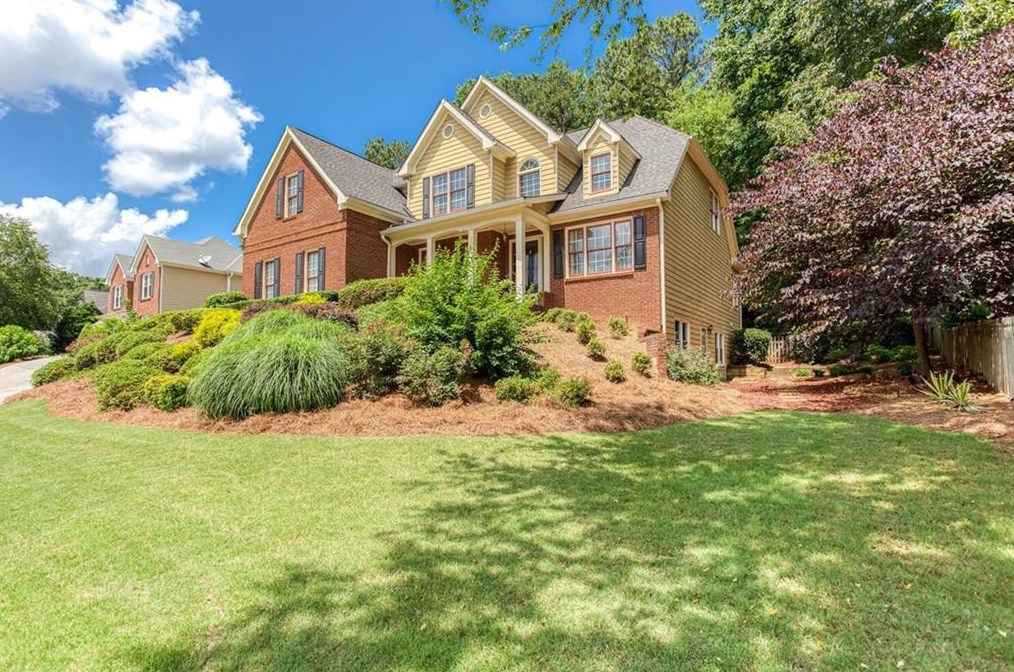 654 Braidwood Dr, Acworth, GA 30101-3539