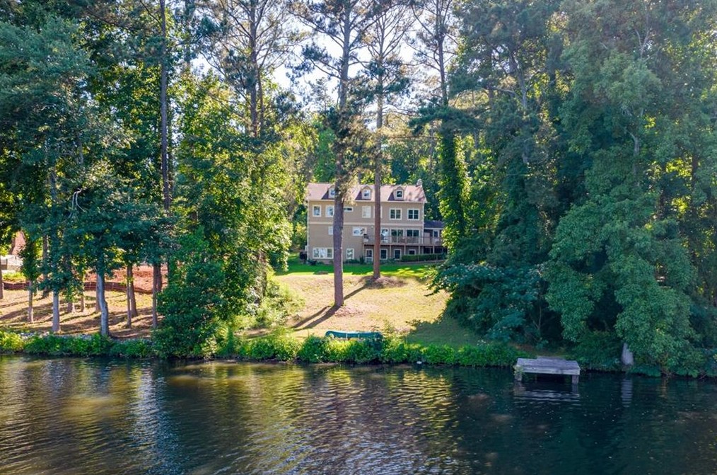 1932 Lake Lucerne Dr Sw, Lilburn, GA 30047