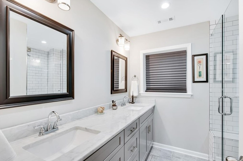 1694 Montcliff Ct, Decatur GA  30033-1313 exterior