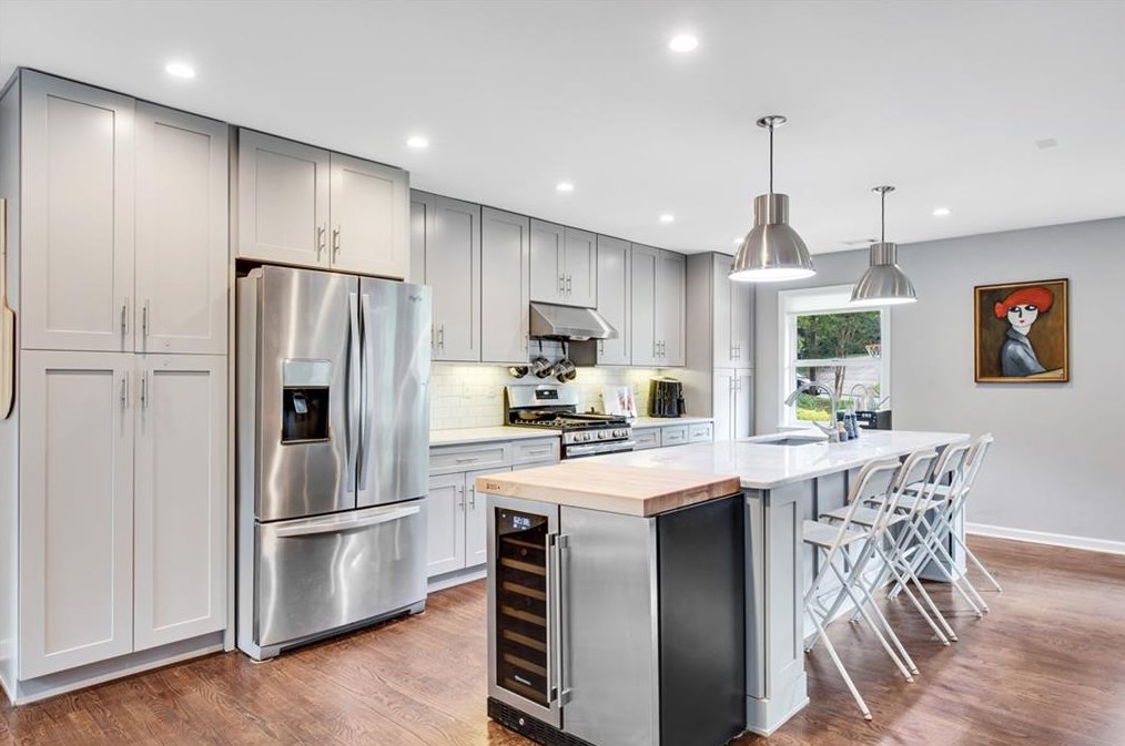 1694 Montcliff Ct, Decatur GA  30033-1313 exterior