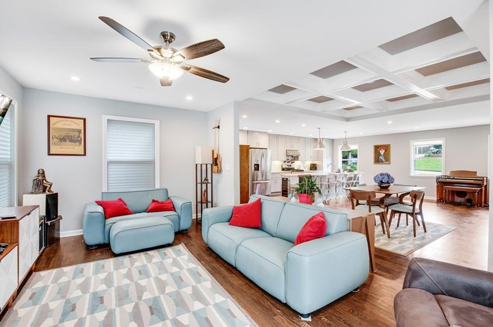 1694 Montcliff Ct, Decatur GA  30033-1313 exterior