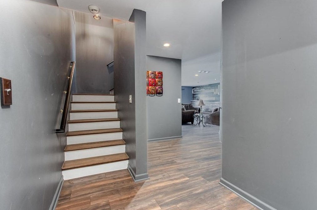 2694 Summit Pkwy, Atlanta GA  30331-9425 exterior