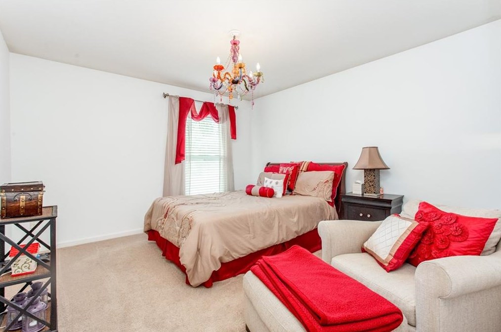 2694 Summit Pkwy, Atlanta GA  30331-9425 exterior