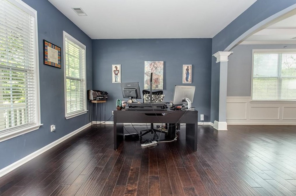2694 Summit Pkwy, Atlanta GA  30331-9425 exterior