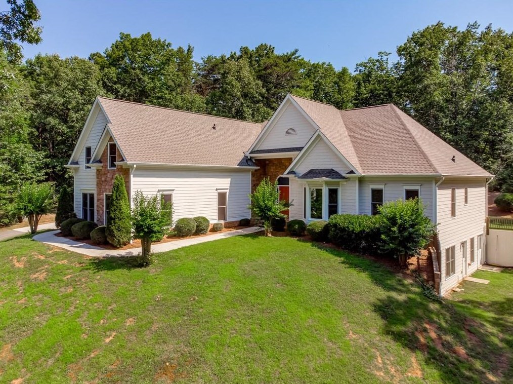 89 Marcus Ct, Ball Ground, GA 30107